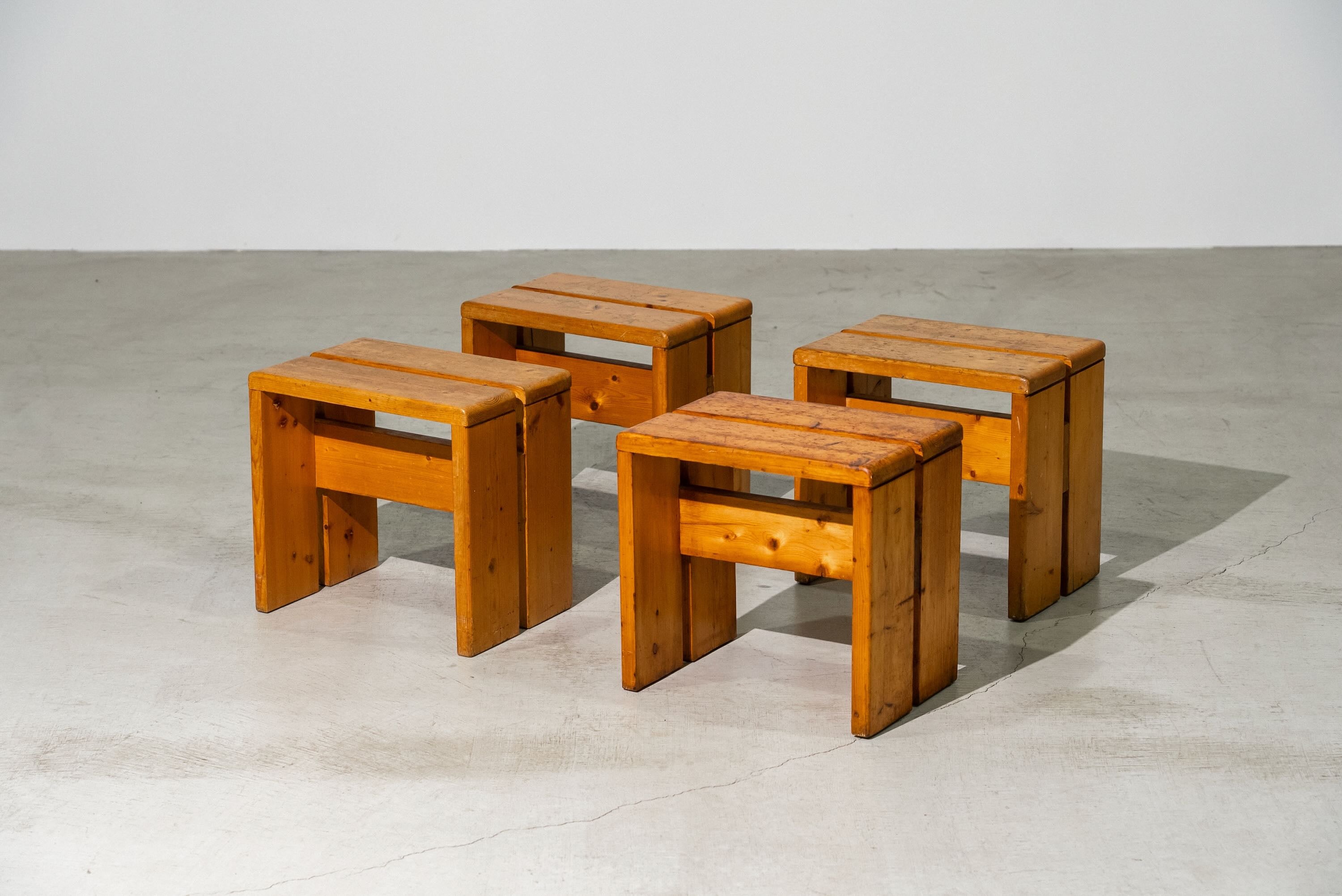 Box Stool For Les Arcs 1800-2