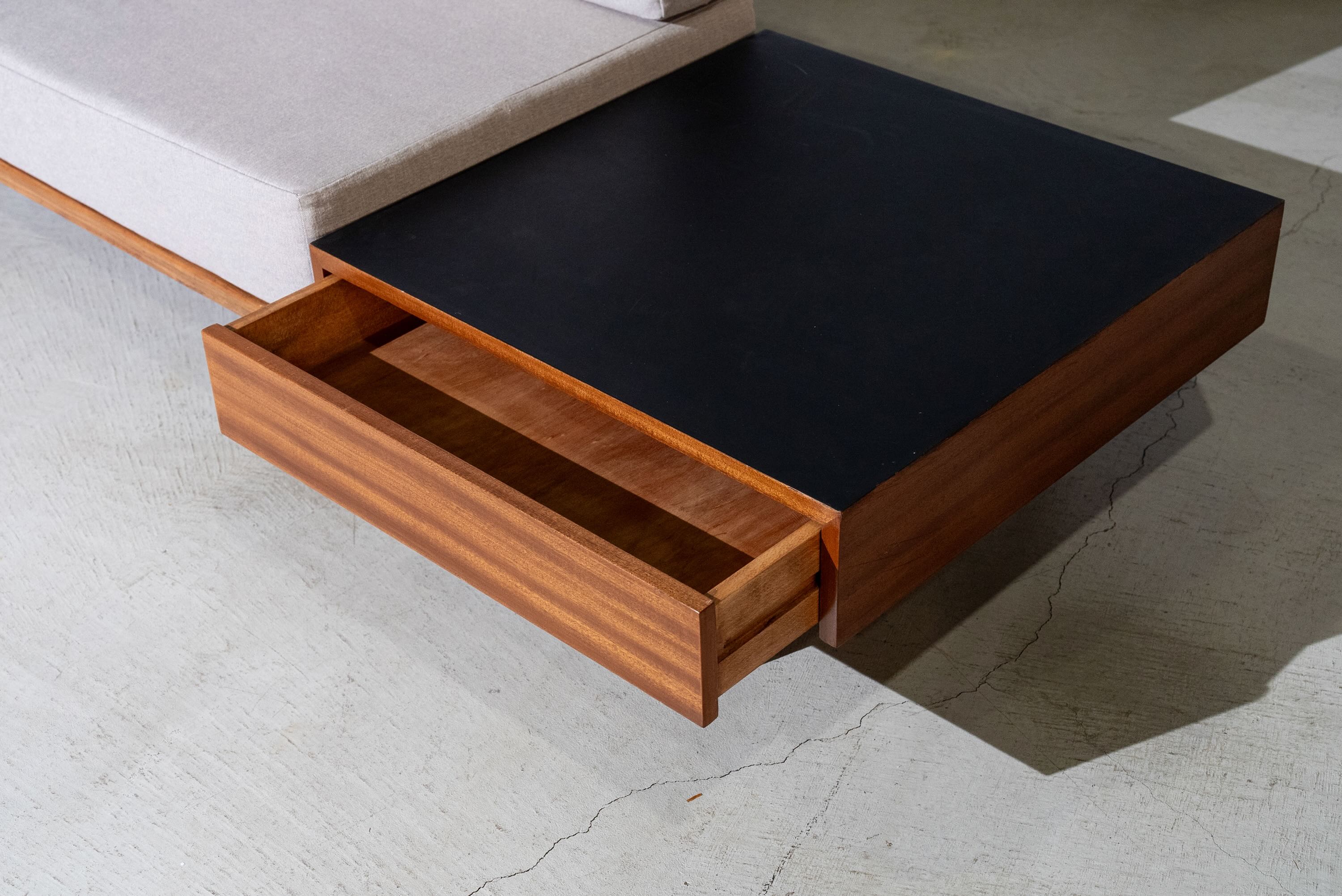 Cansado Mauritania Bench