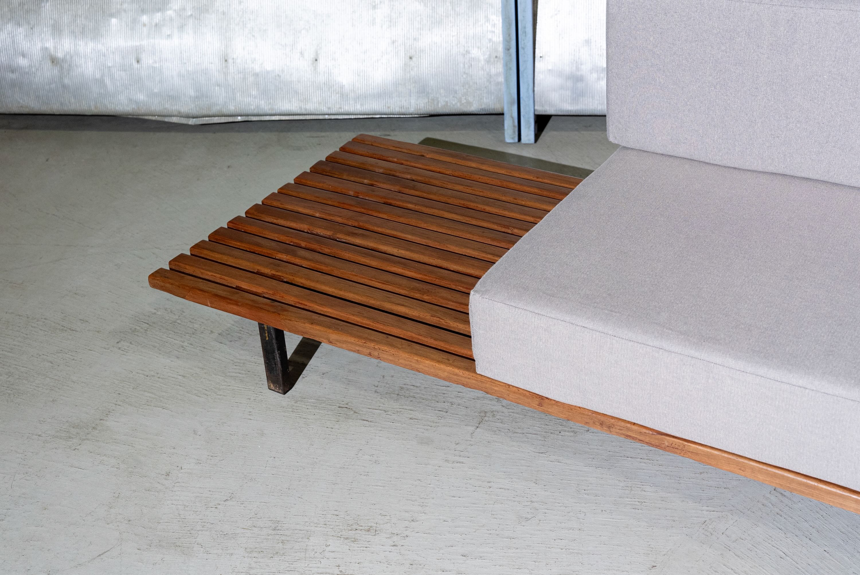 Cansado Mauritania Bench