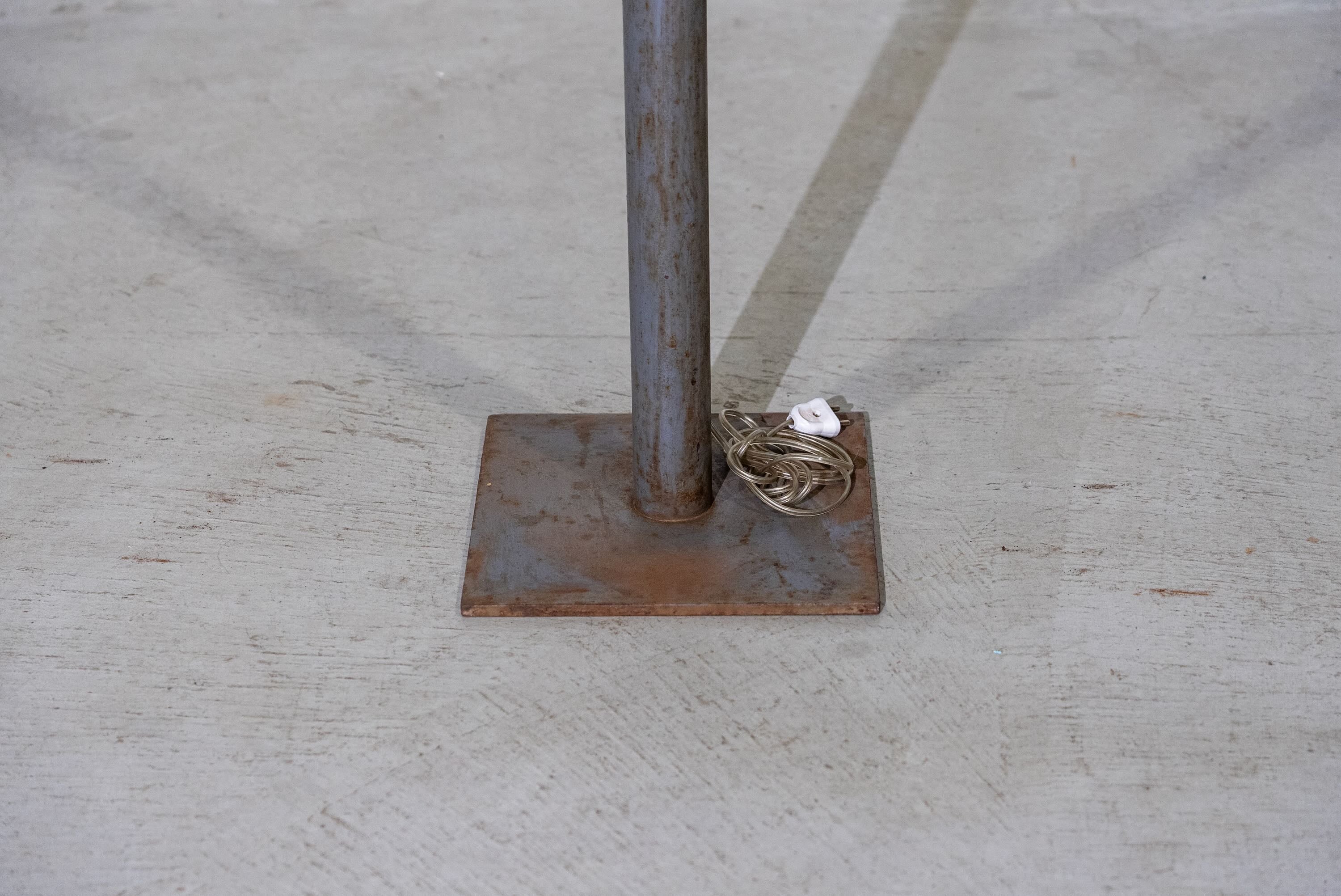 Diabolo Standing Lamp